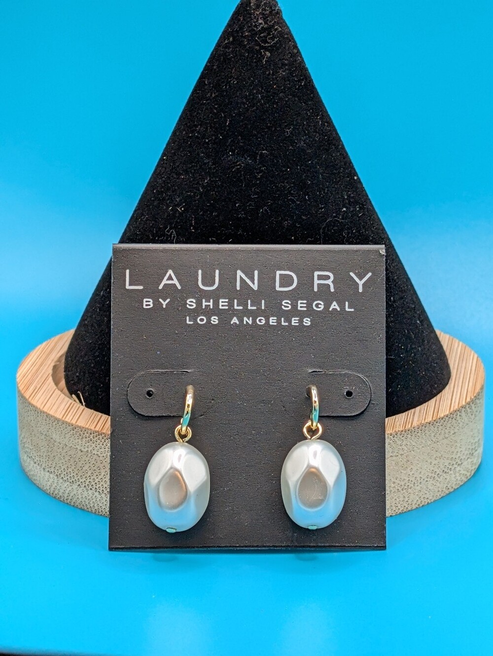 Laundry by Shelli Segal White Pearl Drop Earrings